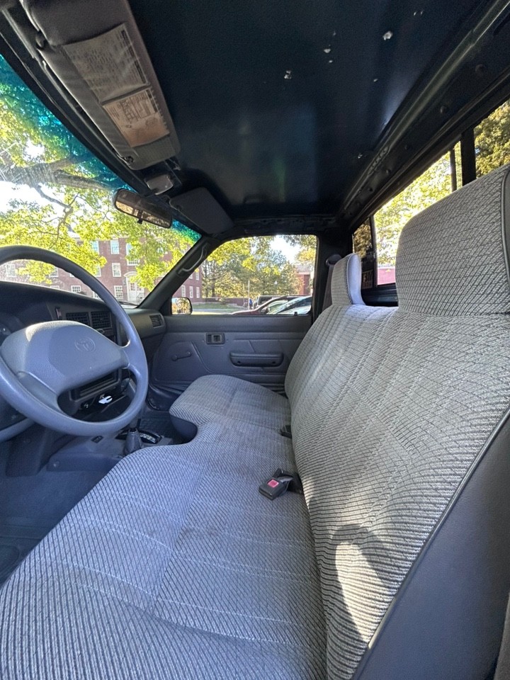Toyota-22RE-pickup-1993-11