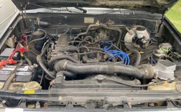 Toyota-4-runner-1987-black-3