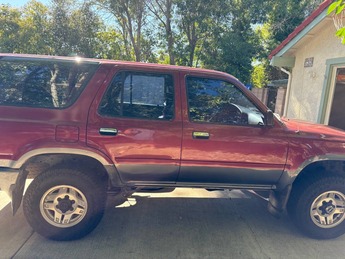 Toyota-4-runner-1990-red-3