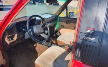 Toyota-4-runner-dlx-1986-red-10
