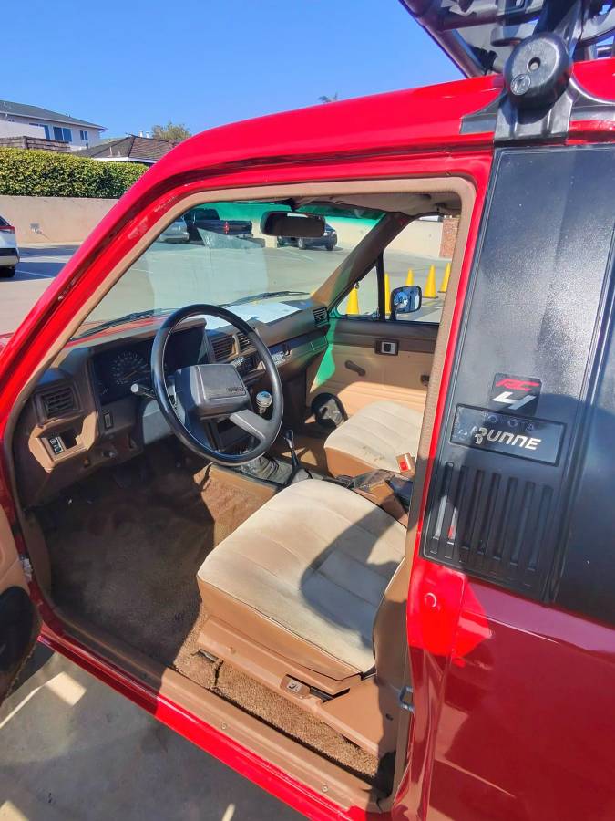 Toyota-4-runner-dlx-1986-red-10