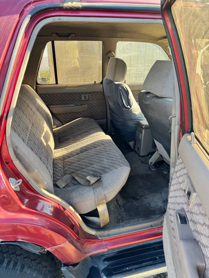 Toyota-4-runner-sr5-v6-4x4-1995-red-10