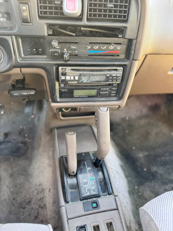 Toyota-4-runner-sr5-v6-4x4-1995-red-15