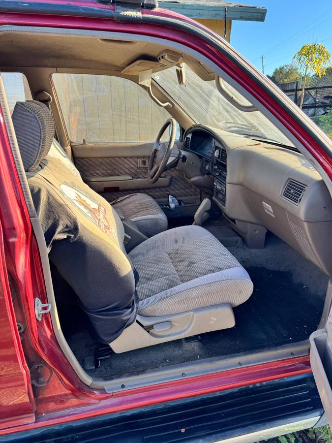 Toyota-4-runner-sr5-v6-4x4-1995-red-3