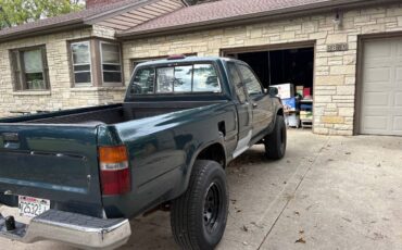 Toyota-4-wd-pickup-1994-green-1