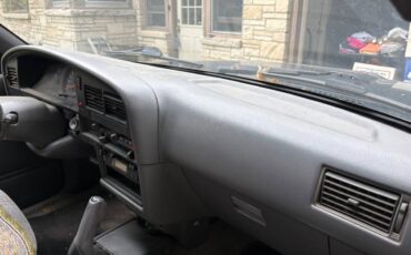 Toyota-4-wd-pickup-1994-green-4