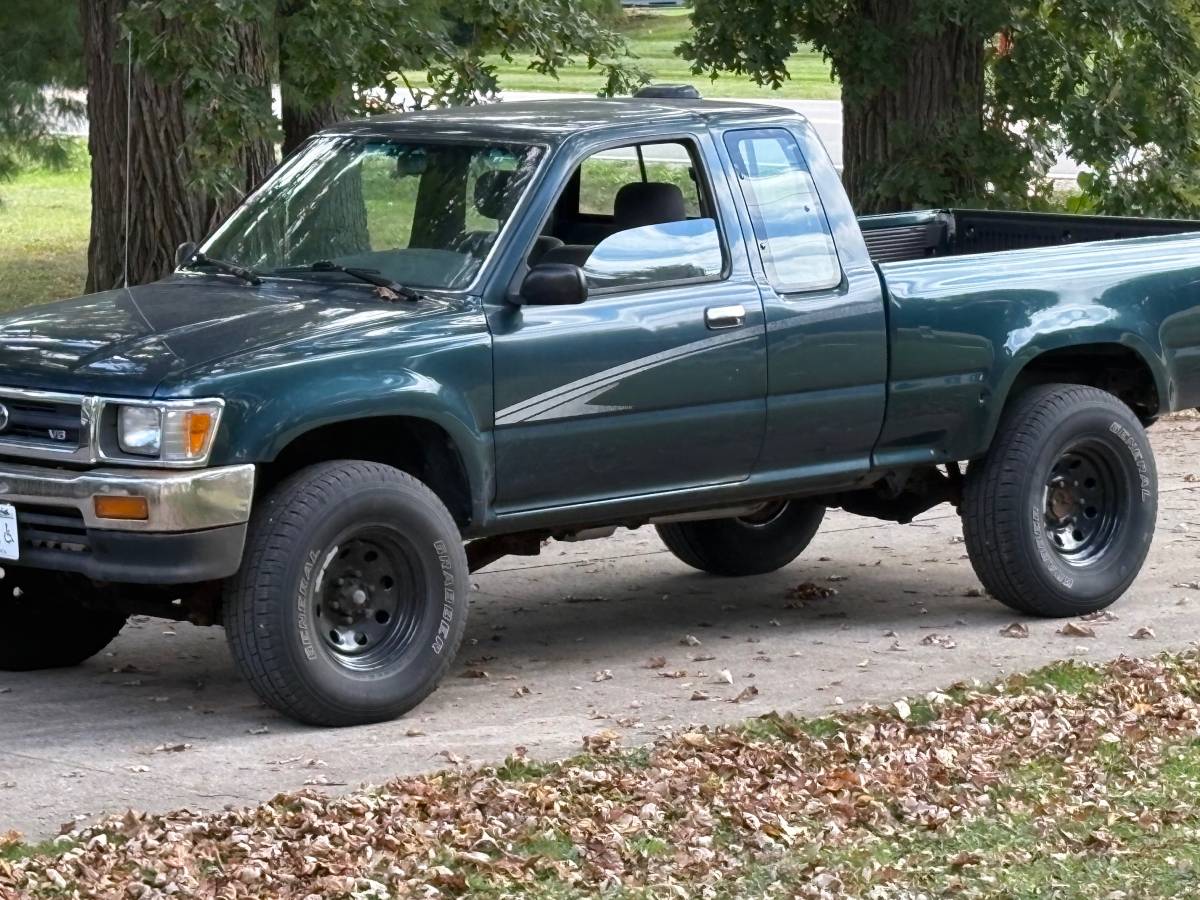 Toyota-4-wd-pickup-1994-green