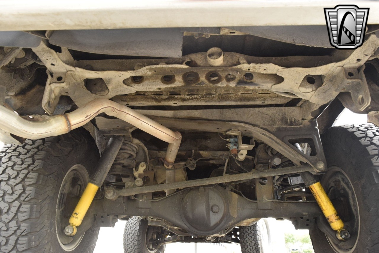 Toyota-4Runner-1991-other-13