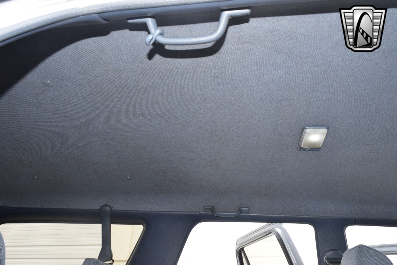 Toyota-4Runner-1991-other-26
