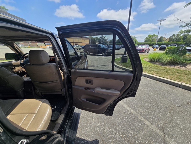 Toyota-4Runner-1996-SPORT-UTILITY-4-DR-34