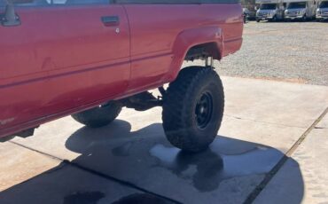 Toyota-4runner-1985-3