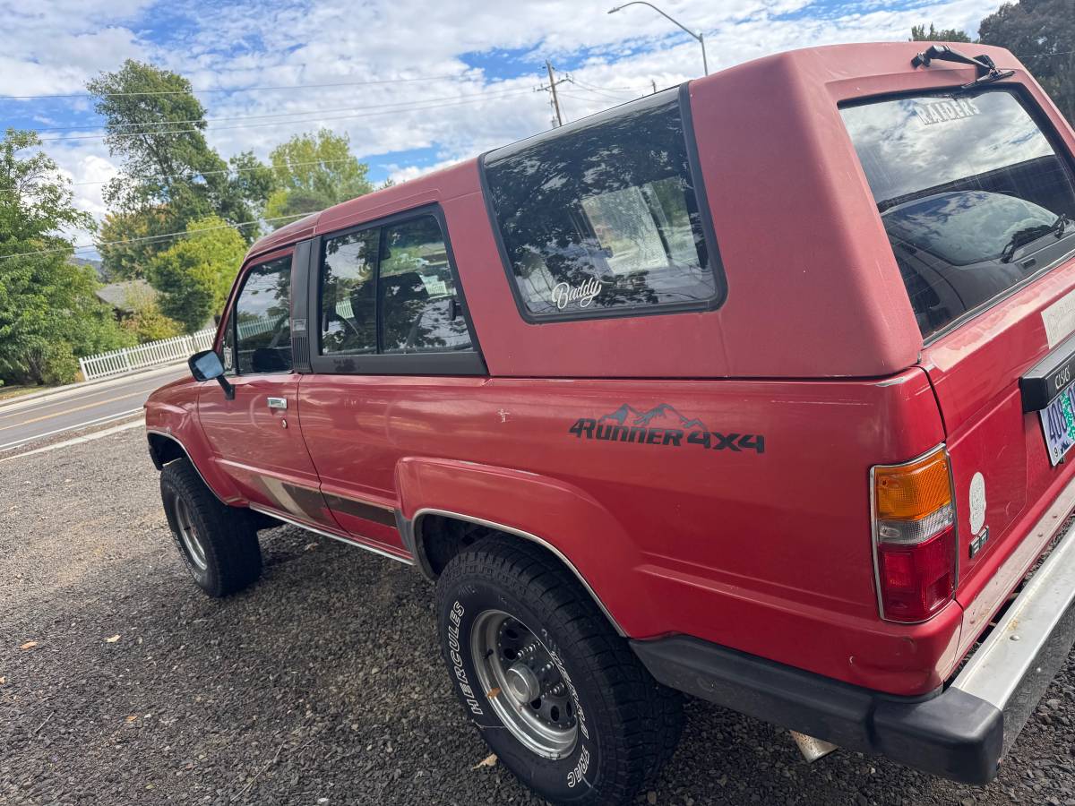 Toyota-4runner-1986-red-4