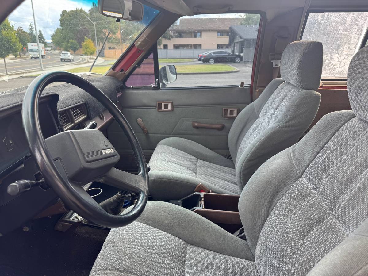 Toyota-4runner-1986-red-5