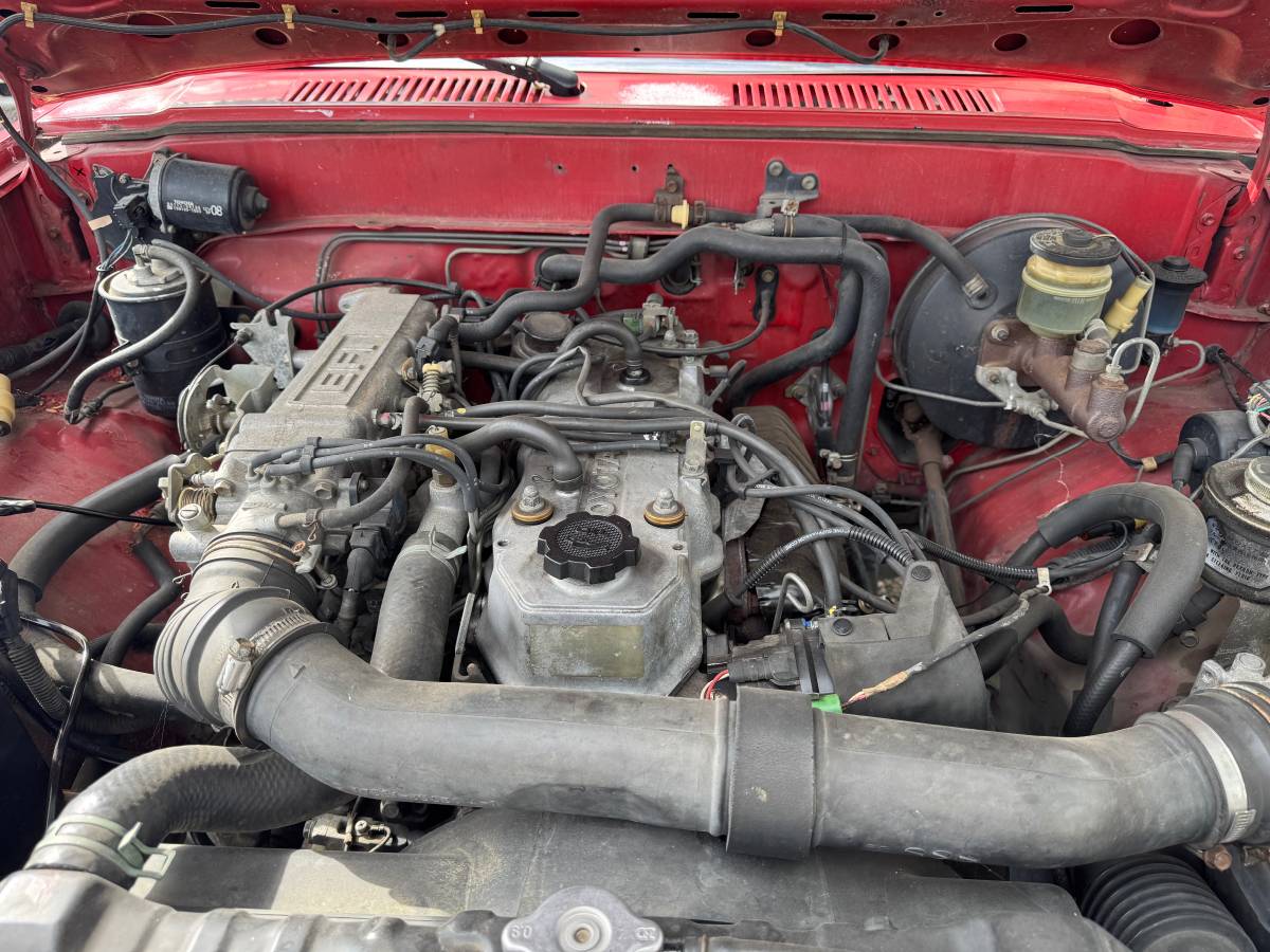 Toyota-4runner-1986-red-8