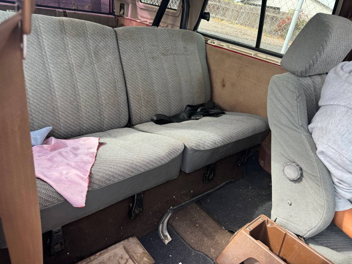 Toyota-4runner-1986-red-9