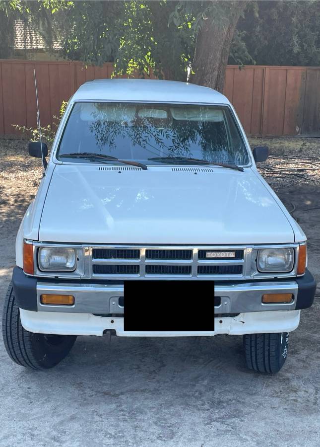 Toyota-4runner-1986-white-2