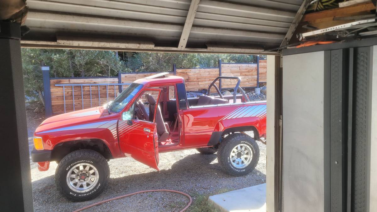 Toyota-4runner-1988-28