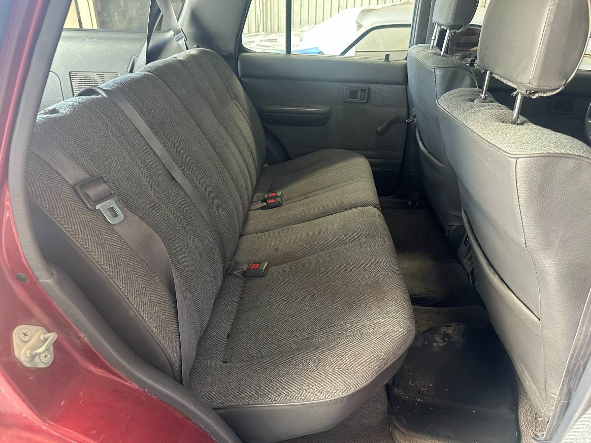 Toyota-4runner-1990-red-12