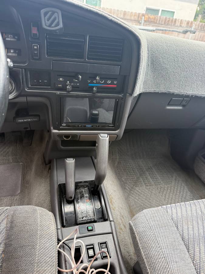 Toyota-4runner-1992-red-11