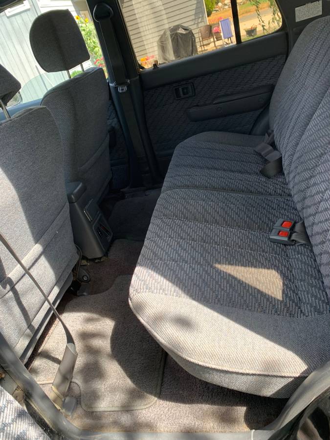 Toyota-4runner-1994-black-2