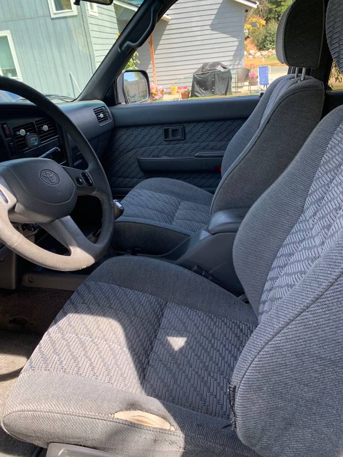 Toyota-4runner-1994-black-3