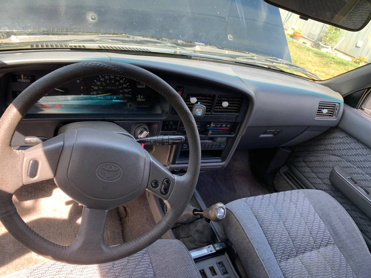 Toyota-4runner-1994-black-5