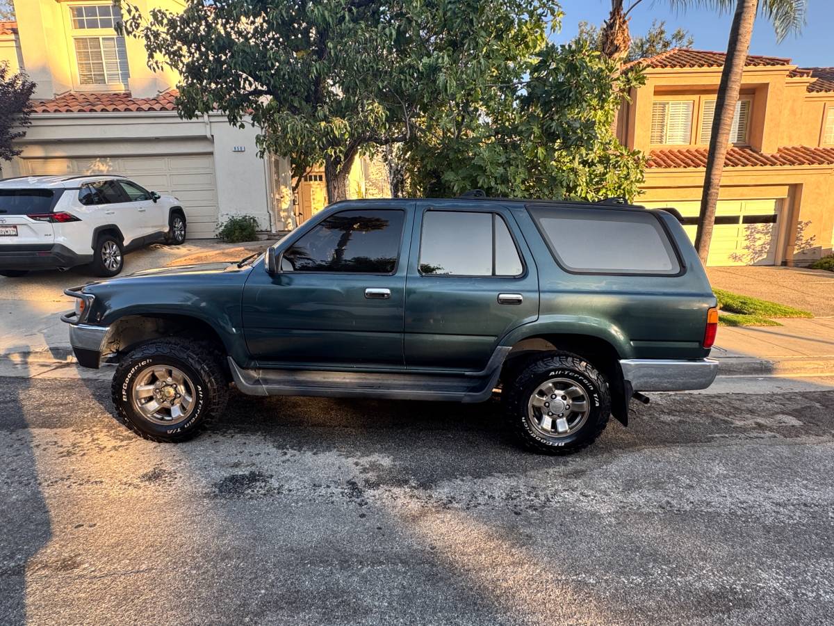 Toyota-4runner-1995-green