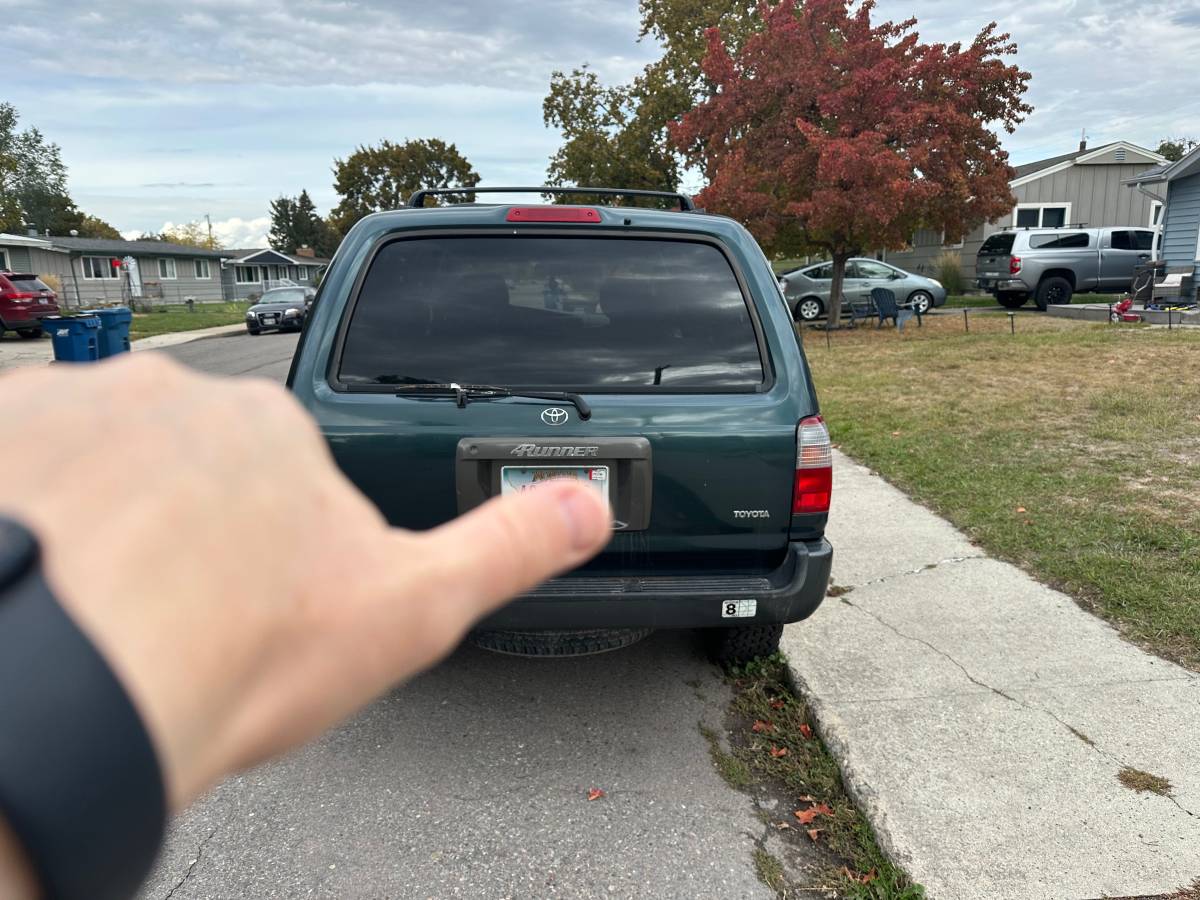 Toyota-4runner-1996-green-2