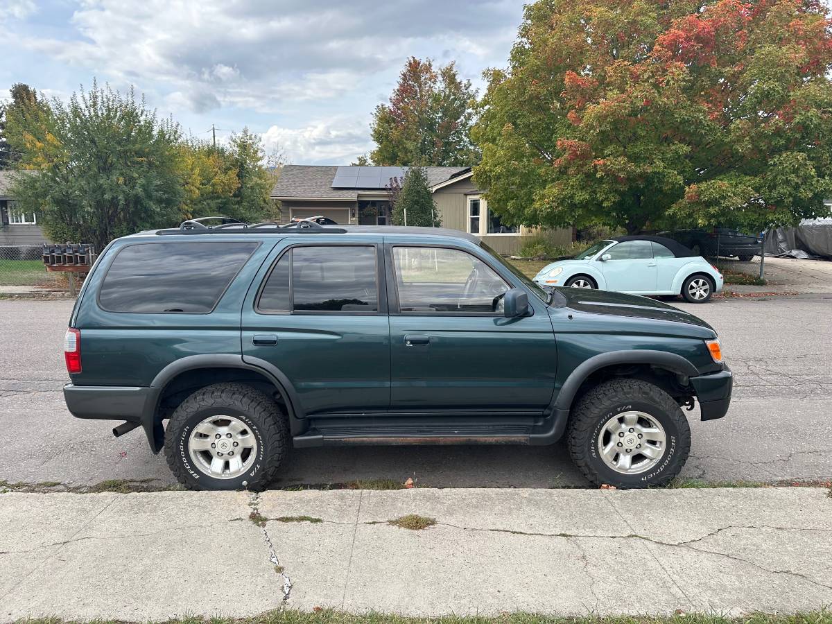 Toyota-4runner-1996-green