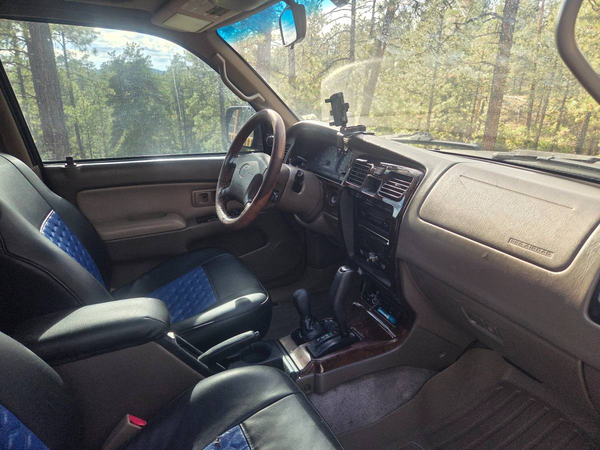Toyota-4runner-1999-black-3