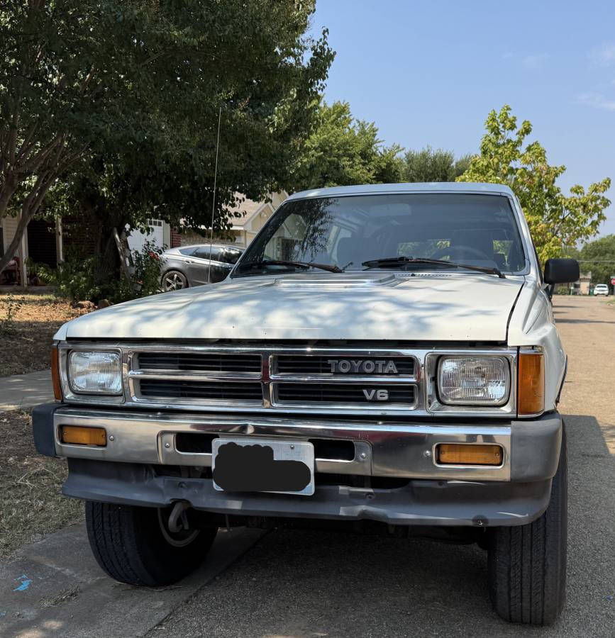 Toyota-4runner-4wd-1989-white-2
