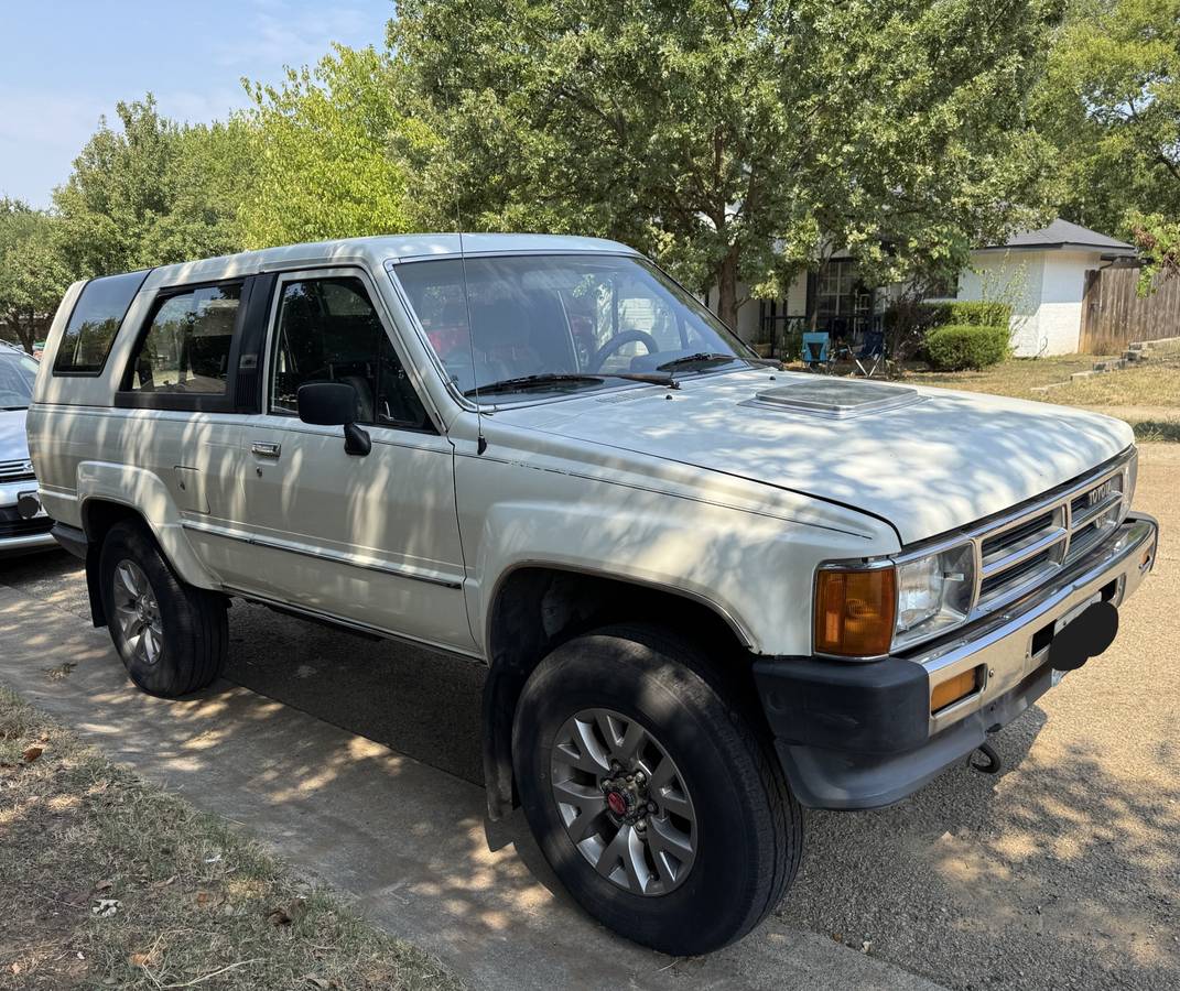 Toyota-4runner-4wd-1989-white