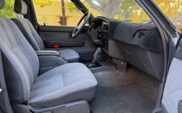 Toyota-4runner-limited-1993-11