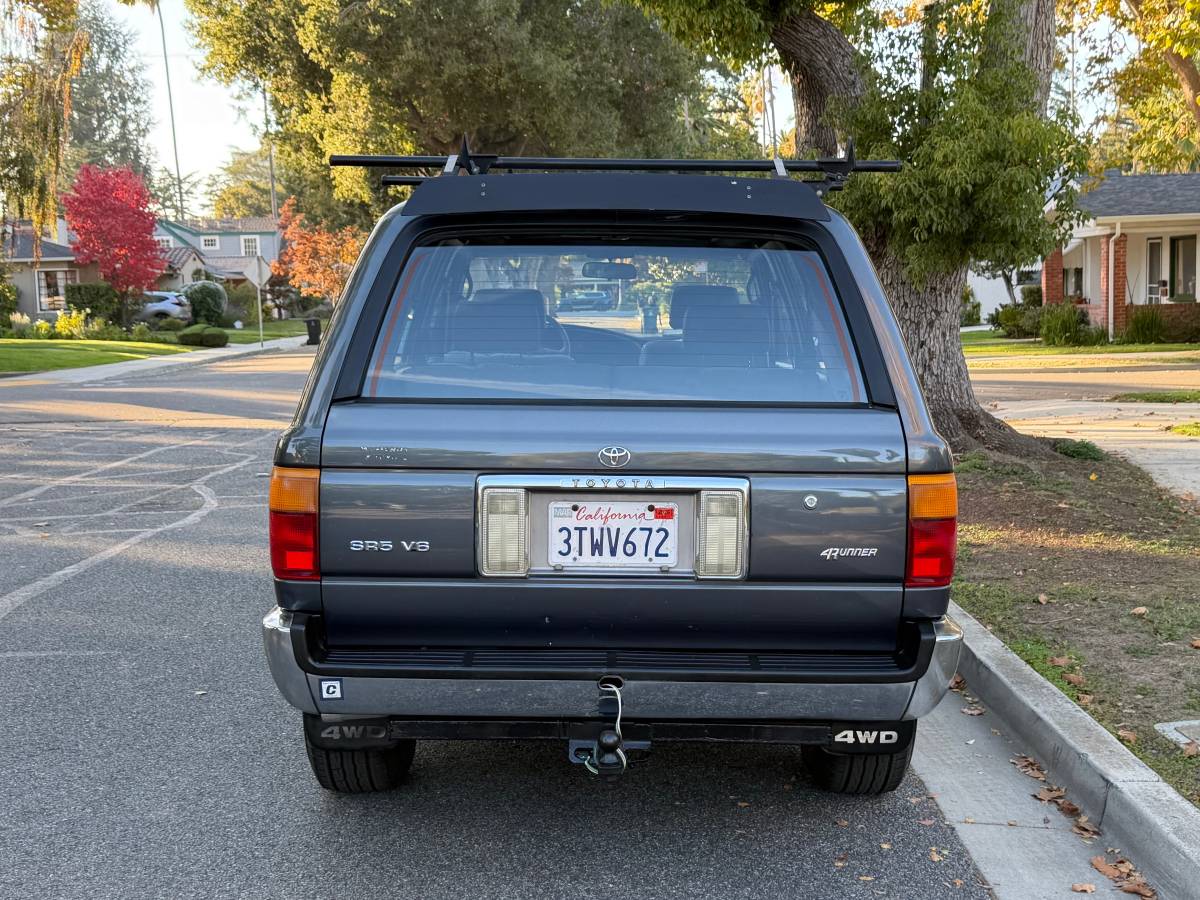 Toyota-4runner-limited-1993-5