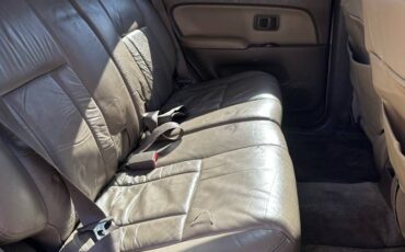 Toyota-4runner-limited-4x4-1996-silver-10
