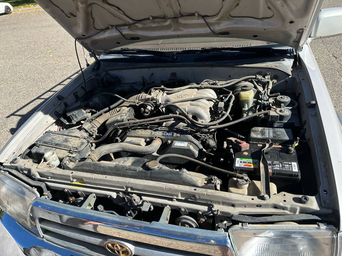 Toyota-4runner-limited-4x4-1996-silver-15