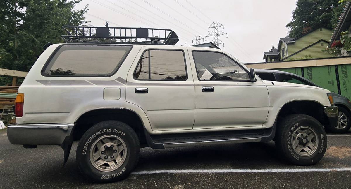 Toyota-4runner-sr5-1994-white-1