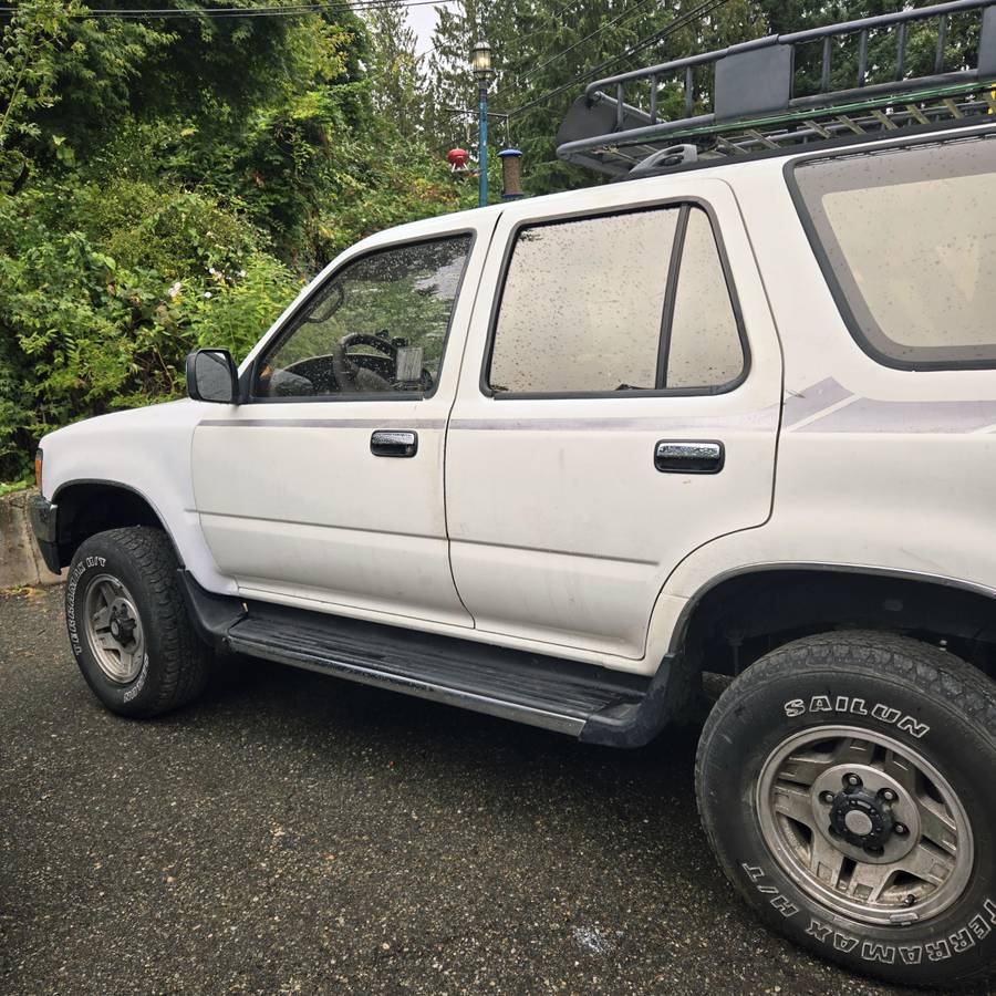 Toyota-4runner-sr5-1994-white-2