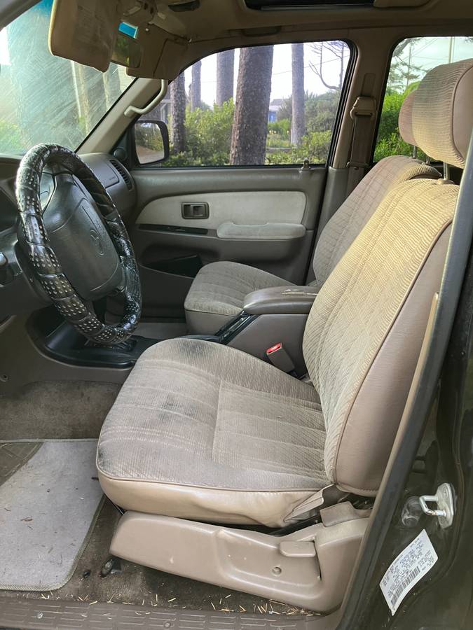 Toyota-4runner-sr5-1996-black-1