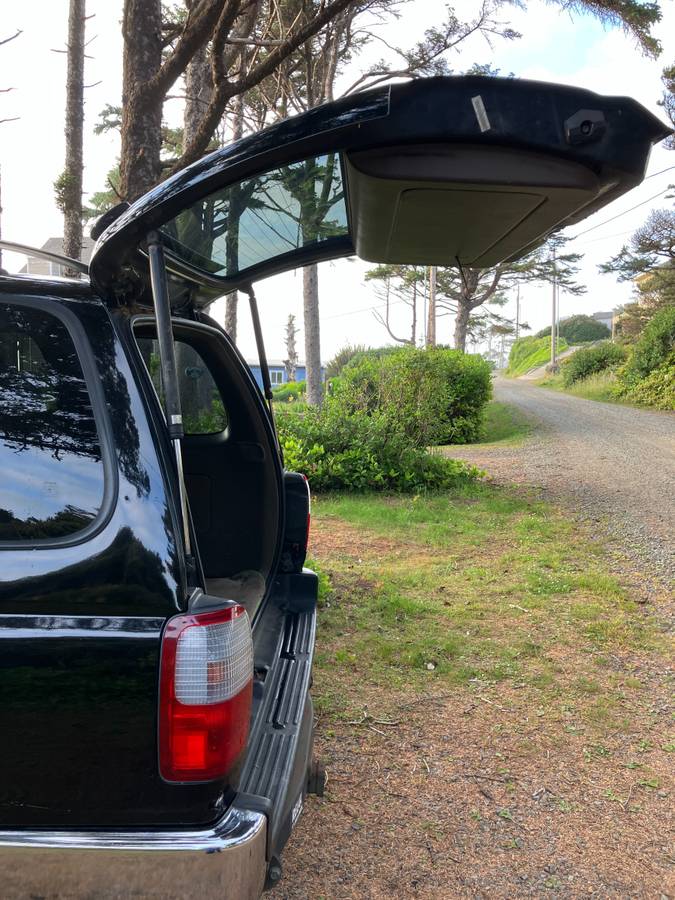 Toyota-4runner-sr5-1996-black-7