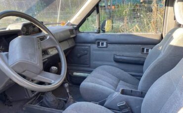 Toyota-4runner-sr5-4x4-1986-black-4
