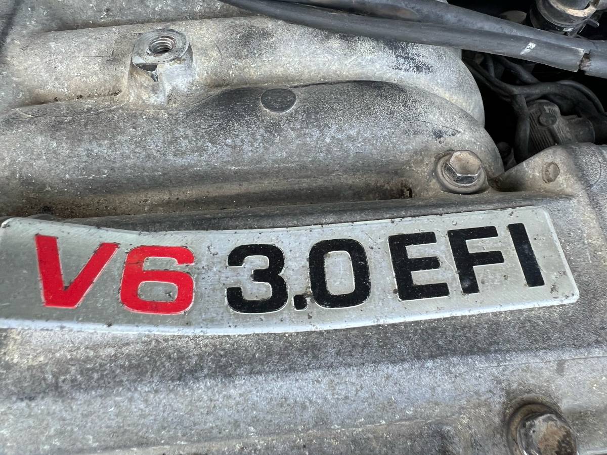 Toyota-4runner-sr5-4x4-1990-black-15