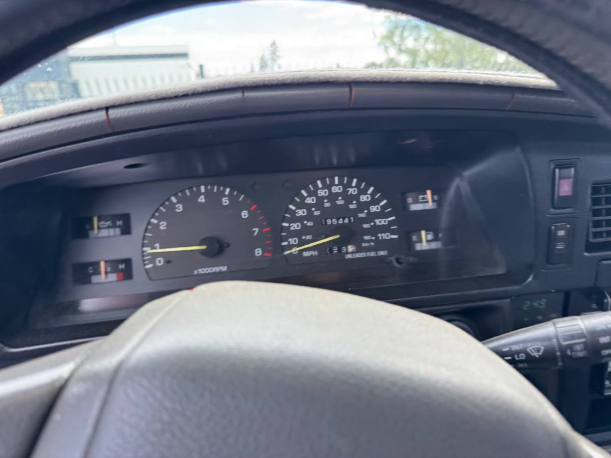 Toyota-4runner-sr5-4x4-1992-17