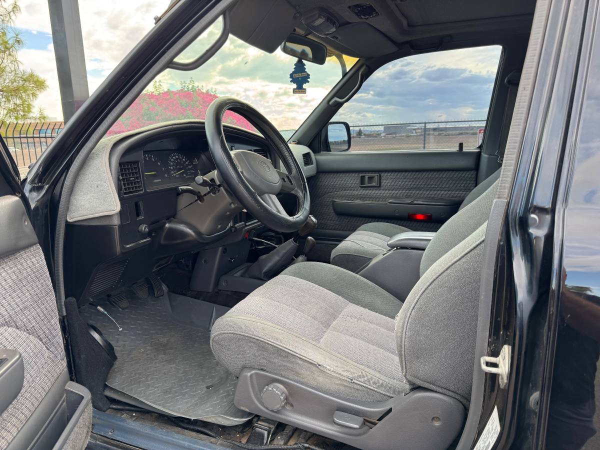 Toyota-4runner-sr5-4x4-1992-26