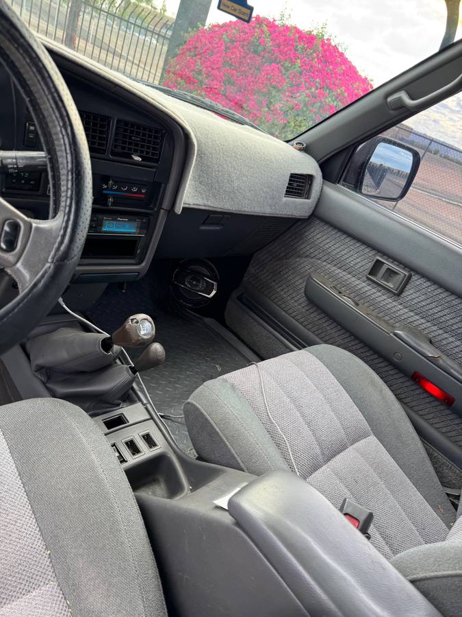 Toyota-4runner-sr5-4x4-1992-42