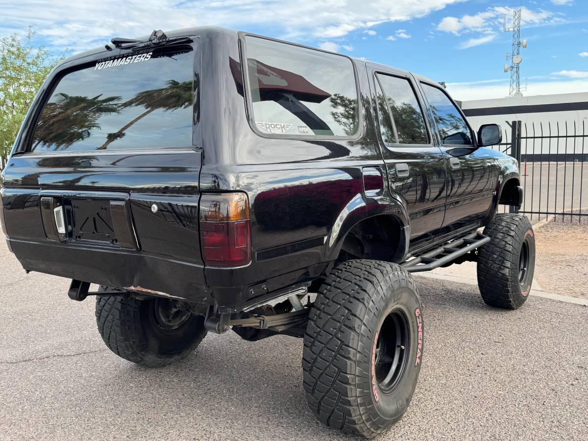 Toyota-4runner-sr5-4x4-1992-5