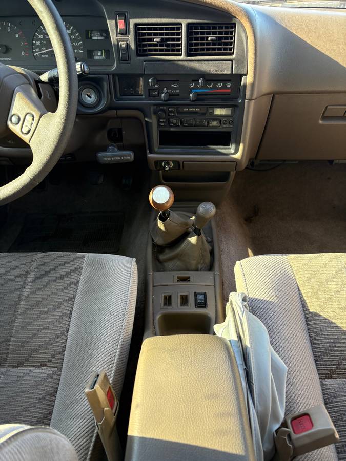 Toyota-4runner-sr5-4x4-1994-green-7