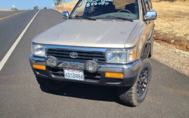 Toyota-4runner-sr5-4x4-1995-brown-3