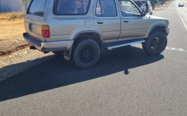 Toyota-4runner-sr5-4x4-1995-brown-5