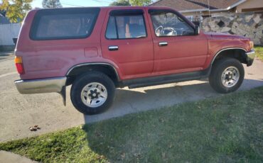Toyota-4runner-sr5-4x4-1995-red-2